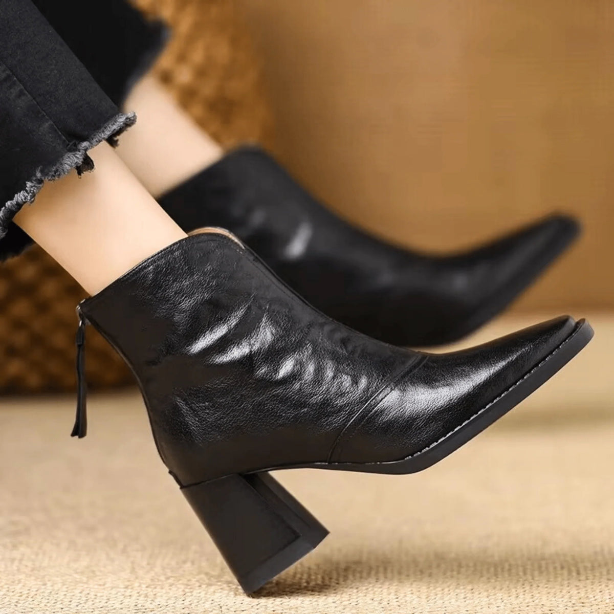 Helena™ | Botas De Cano Curto De Luxo Com Salto Médio