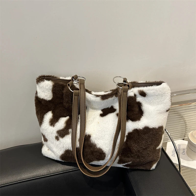 Bolso tipo shopper de gran capacidad para mujer, bolso tote de felpa con estampado de vaca para viajes de invierno, bolso de hombro y de mano estilo diseñador.
