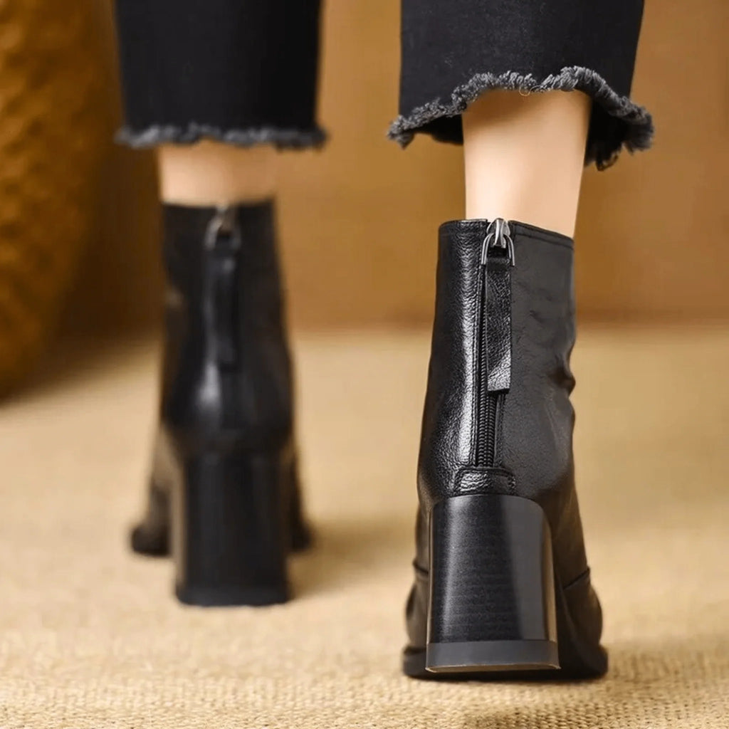 Helena™ | Botas De Cano Curto De Luxo Com Salto Médio