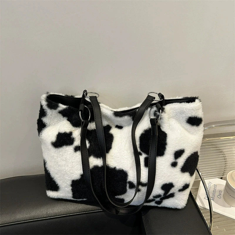 Bolso tipo shopper de gran capacidad para mujer, bolso tote de felpa con estampado de vaca para viajes de invierno, bolso de hombro y de mano estilo diseñador.